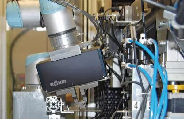 人机协作时代新要求:电动夹具 人机协作时代新要求:电动夹具