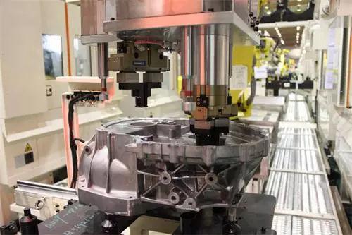 一键即可快换,看夹具系统在自动化产线中的作用 一键即可快换,看夹具系统在自动化产线中的作用