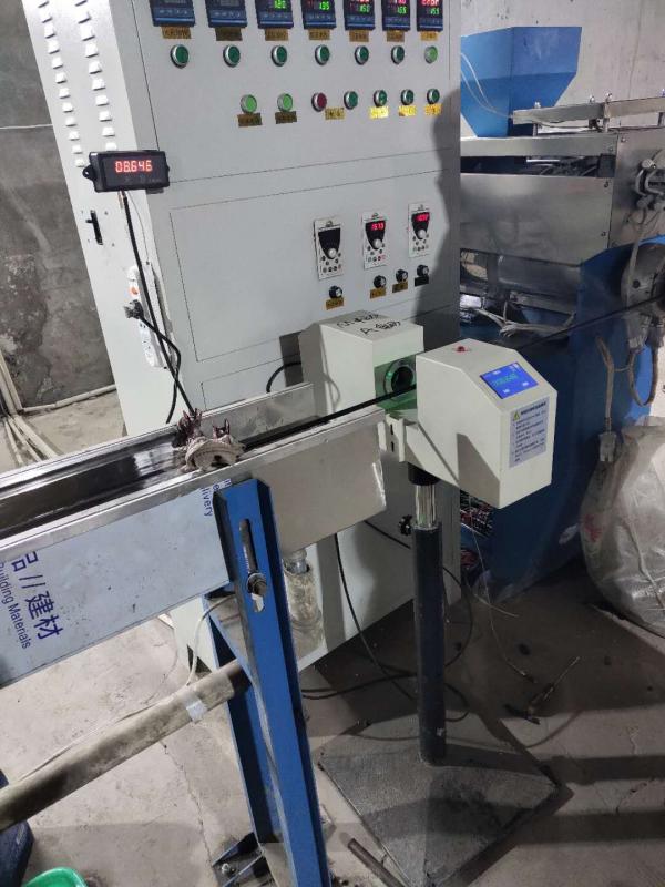 基于PID系统的单向测径仪具备自动控制功能 基于PID系统的单向测径仪具备自动控制功能