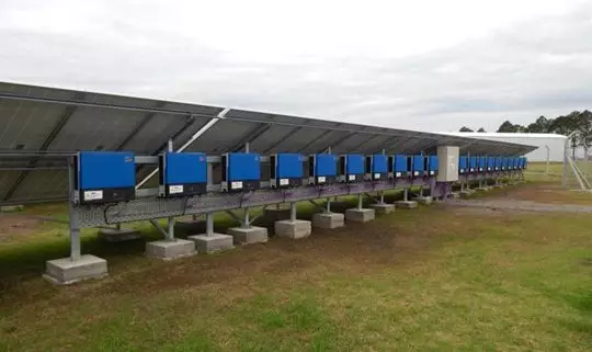 光伏电站组串式逆变器集中化布局方案探讨 光伏电站组串式逆变器集中化布局方案探讨