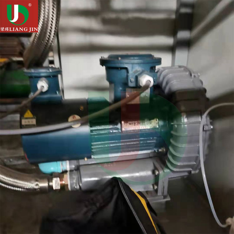 变频防爆引风机.jpg 变频防爆引风机.jpg