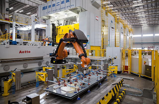 堆垛机器人工作原理是什么 堆垛机器人有哪些特点