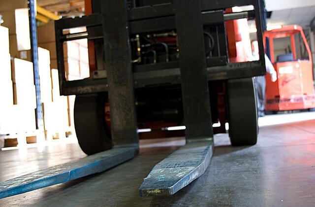 【电动叉车安全操作规程】电动叉车驾驶操作安全规范 电动叉车操作安全