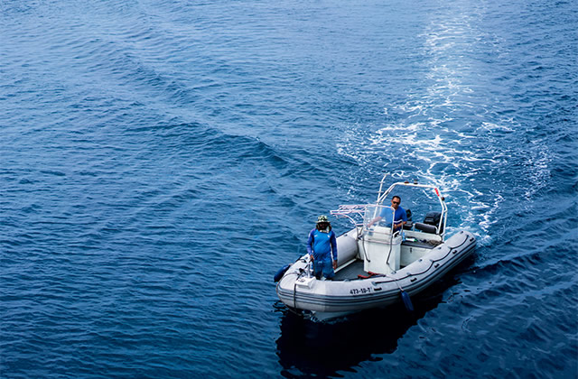 冲锋舟可以在海里钓鱼吗 钓鱼充气艇怎么固定 