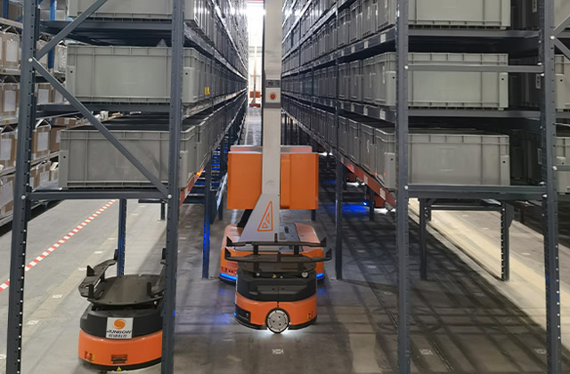 AGV搬运机器人有哪些优点 AGV搬运机器人的应用领域 