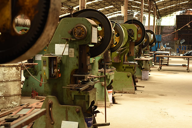 【数控冲床机】数控冲床的工作原理 数控冲床安全操作规程有哪些 