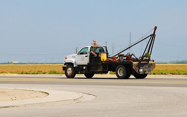 【道路清障车】开道路清障车要什么证件 道路清障车维护保养 