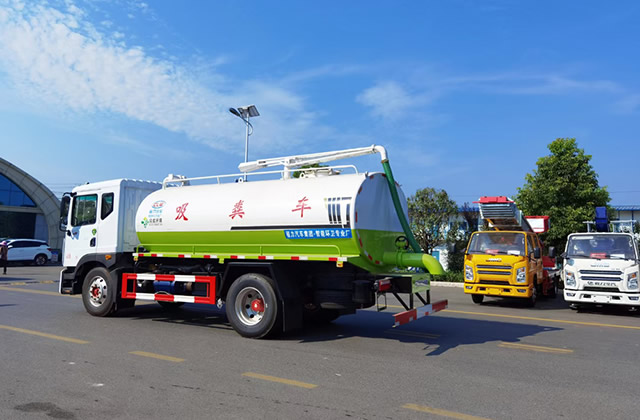 吸粪车价格多少钱一辆 如何选购吸污吸粪车 