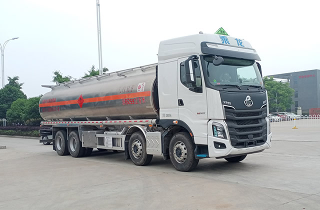 油罐车是干什么的 油罐车有几种类型 