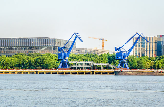 塔吊司机证怎么考 塔吊证报名费多少钱 