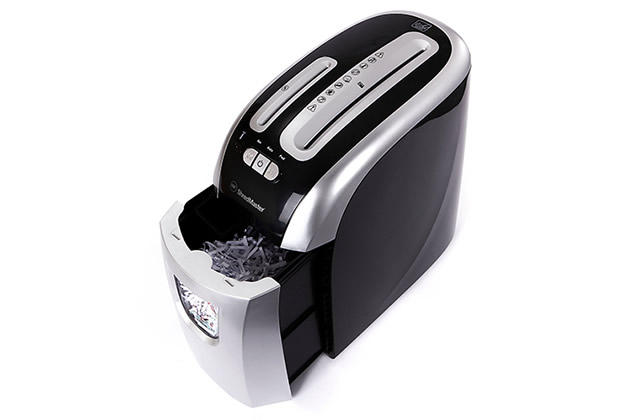 碎纸机怎样清理纸屑 如何保养维护碎纸机 