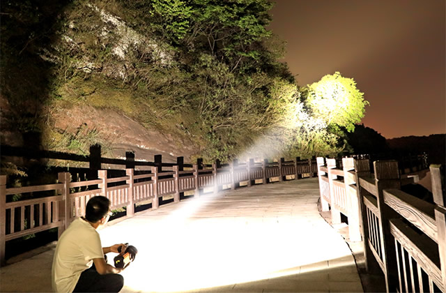 探照灯功率一般多大 大功率探照灯的主要参数介绍 