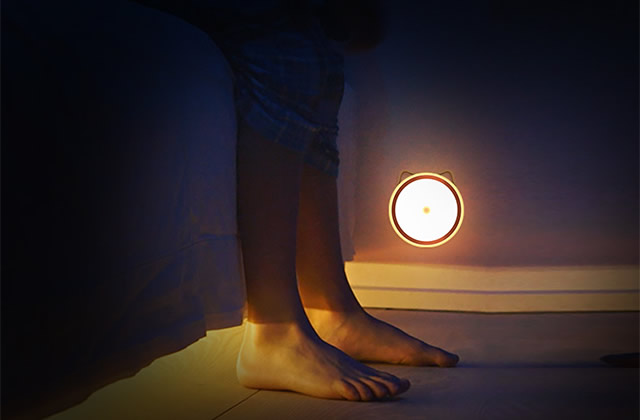 智能感应床头灯工作原理是什么 感应小夜灯的正确用法 
