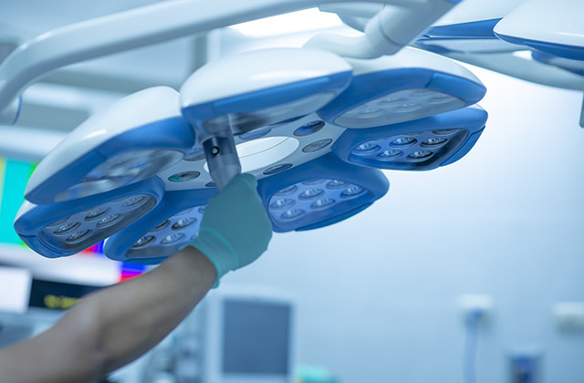 led手术无影灯能用多久 如何维护和保养医用手术无影灯 