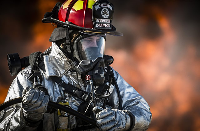 消防头盔有哪些防护功能 消防头盔性能参数 
