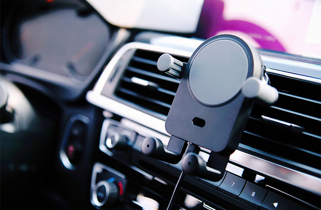 车载无线充电器的弊端有哪些 车载无线充电器伤手机吗 