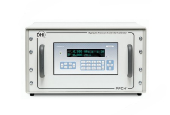 如何正确安装高压液体控制器以确保其正常运行？ 