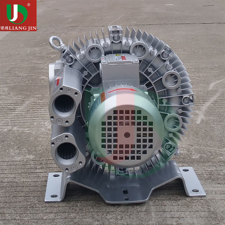 环保一体化污水处理中高压鼓风机的选型问题介绍 